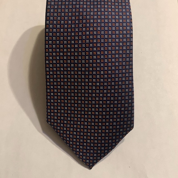 Tommy Hilfiger Navy tie Brand new w/ tags - Picture 2 of 5